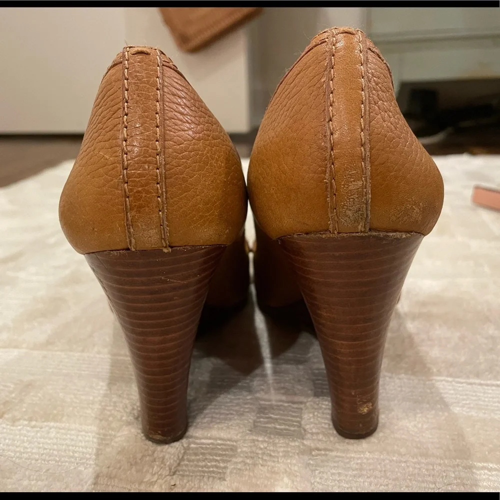 Tory Burch | Leticia Peep-toe Wedge | Tan | Size 8 - Picture 7 of 7